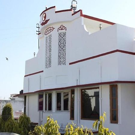Lakshmi Guest House Ντεχραντούν Εξωτερικό φωτογραφία
